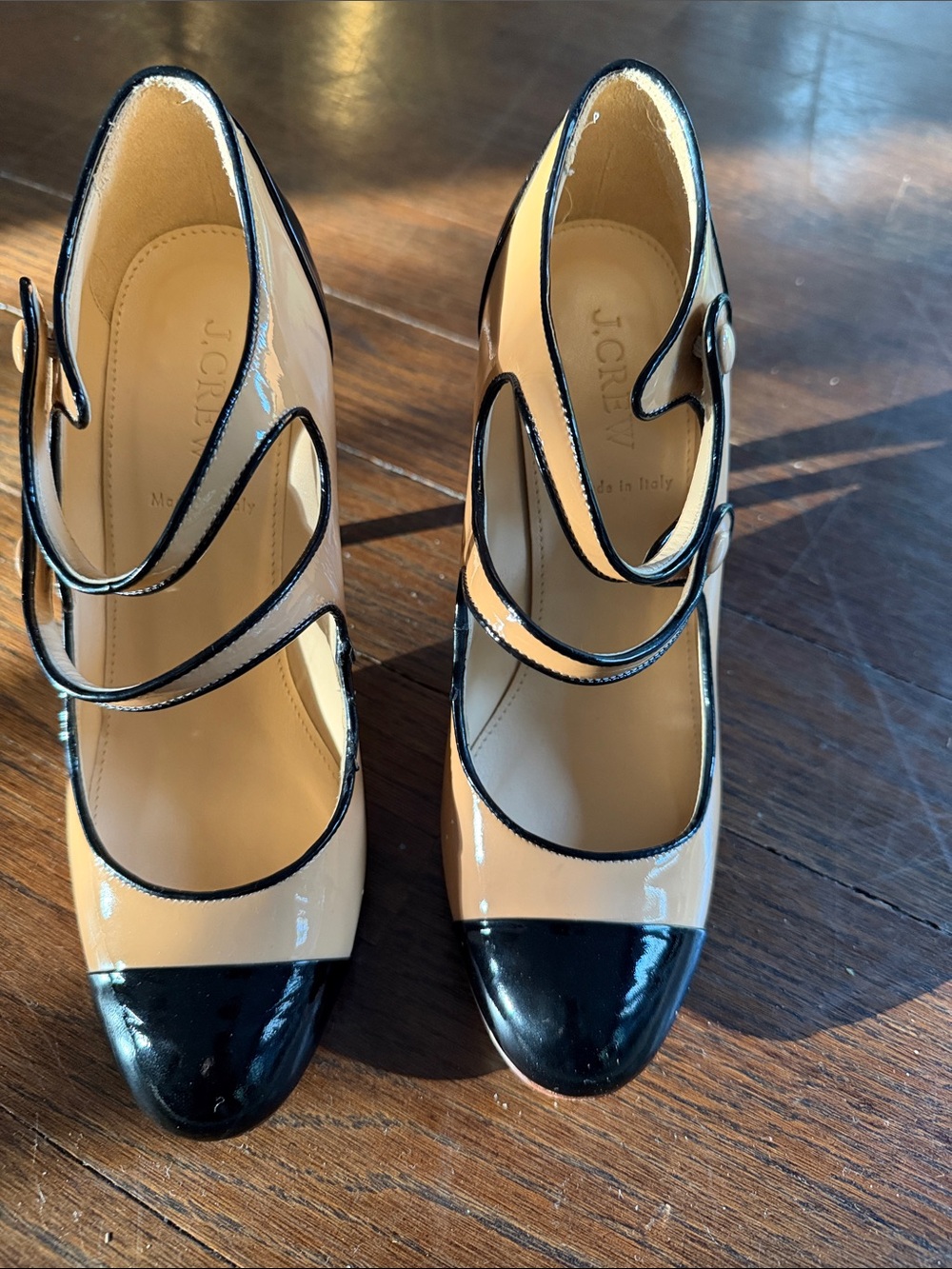 J. Crew Two-Tone Beige and Black Patent Mary Jane Heels size 7,5